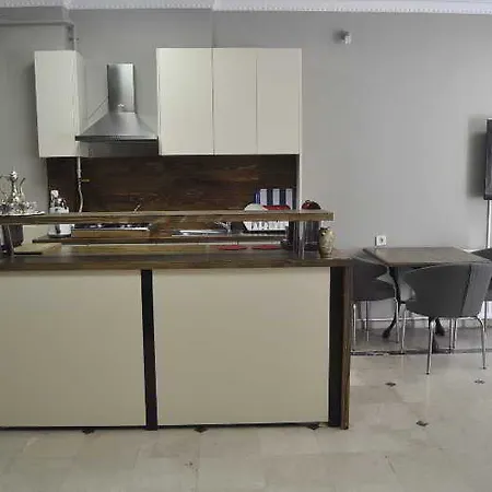 Net House Hotel