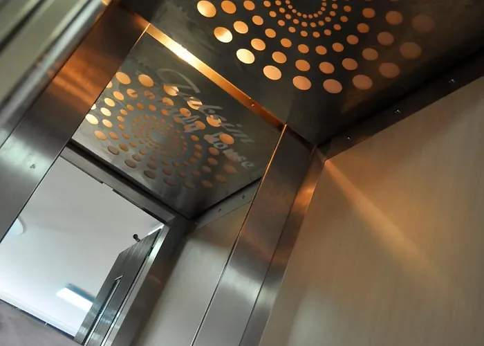 Net House מלון 3*