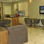 Net House Hotel 3*