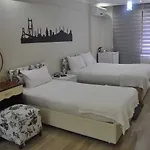 Hotel Net House